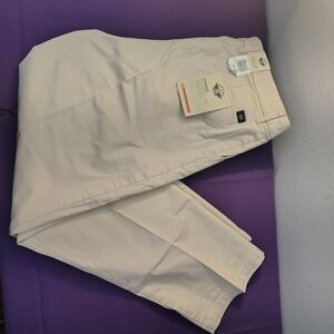 Dockers Men's Tan Chinos